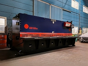 ▶ NC유압식 절단기